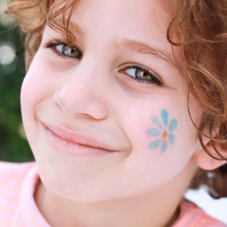 Rohan Kapoor, Client Relations Director, discussing corporate gifting strategy with business clients